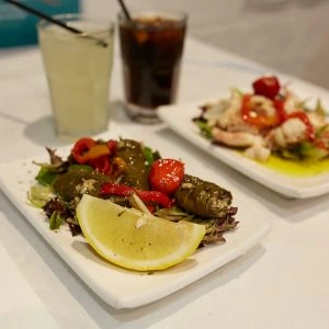 Why Choose Nikos Tavern imagee